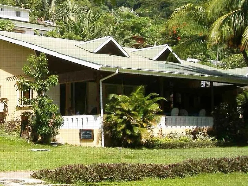 Guest house Beau Vallon Bungalows