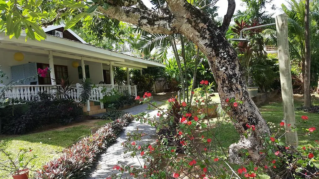 Beau Vallon Bungalows Seychelles