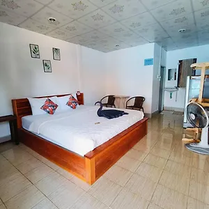 Baan Phuwamin , Koh Lanta Thailand