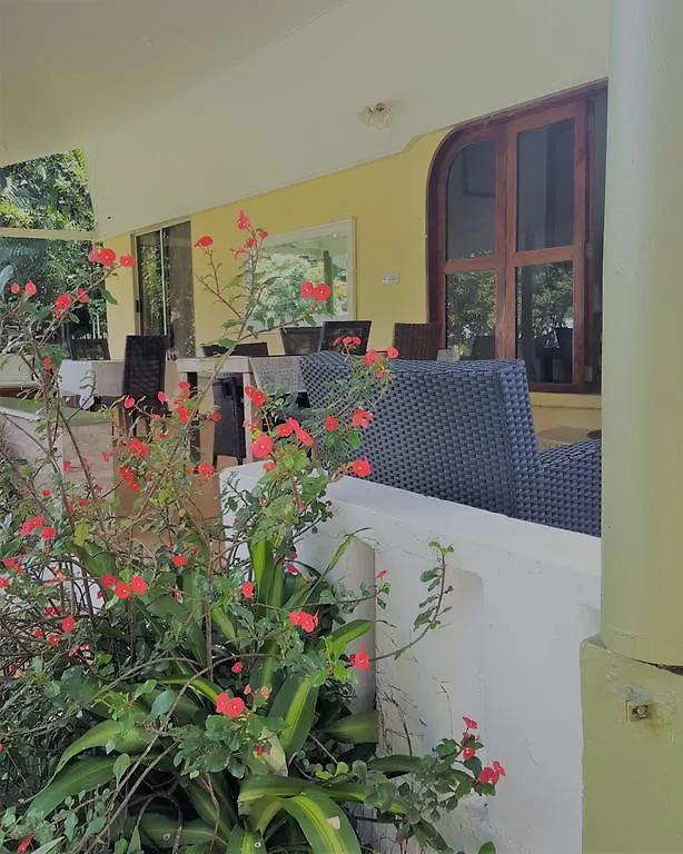 Beau Vallon Bungalows 3*, Beau Vallon (Mahe)
